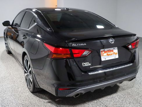 Used 2022 Nissan Altima 2.5 SR FWD image 9