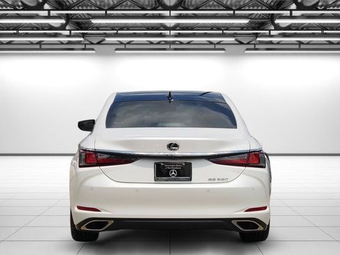 Used 2023 Lexus ES 350 w/ Premium Package FWD image 8
