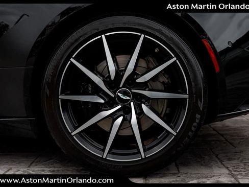 Used 2019 Aston Martin DB11 Volante image 39