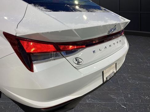 Used 2021 Hyundai Elantra SEL w/ Convenience Package image 35