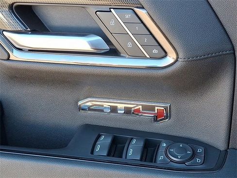Certified 2024 GMC Sierra 1500 AT4 w/ AT4 Preferred Package image 21