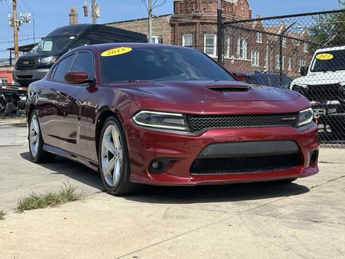 Used 2018 Dodge Charger R/T RWD image 3