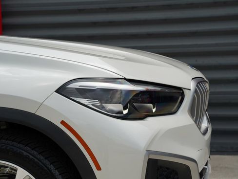Used 2021 BMW X6 xDrive40i w/ Premium Package AWD/4WD image 3