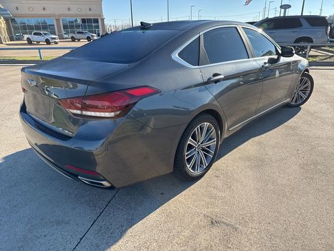Used 2018 Genesis G80 3.8 w/ Option Group 03 image 11