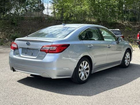 Used 2017 Subaru Legacy 2.5i Premium AWD/4WD image 21