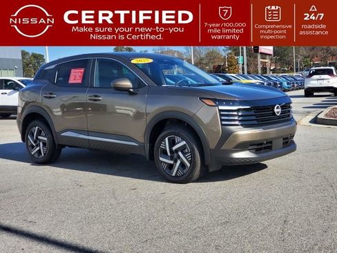 Certified 2025 Nissan Kicks SV image 1