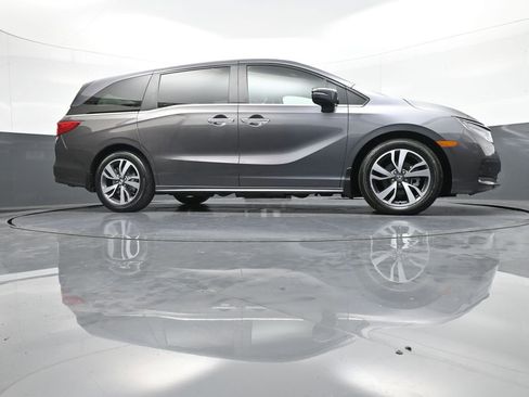 Certified 2022 Honda Odyssey Touring image 31