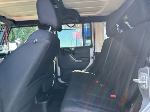 Used 2014 Jeep Wrangler Unlimited Sport w/ Quick Order Package 24S AWD/4WD image 26