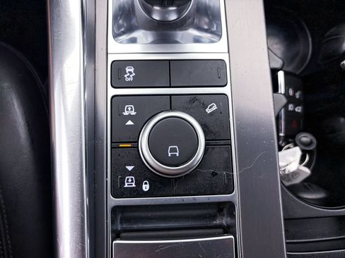 Used 2021 Land Rover Range Rover Sport SE AWD/4WD image 30