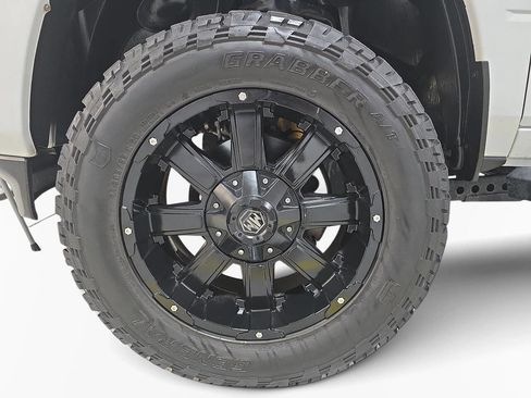 Used 2021 RAM 2500 Big Horn w/ Level 2 Equipment Group AWD/4WD image 31
