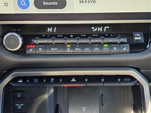 Used 2025 Toyota Tundra Limited image 15