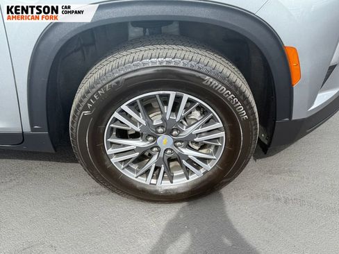 Used 2024 Chevrolet Traverse LT image 16