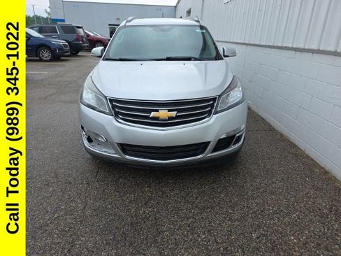 Used 2013 Chevrolet Traverse LT FWD image 2