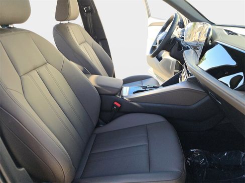 New 2025 Audi Q5 Premium image 10