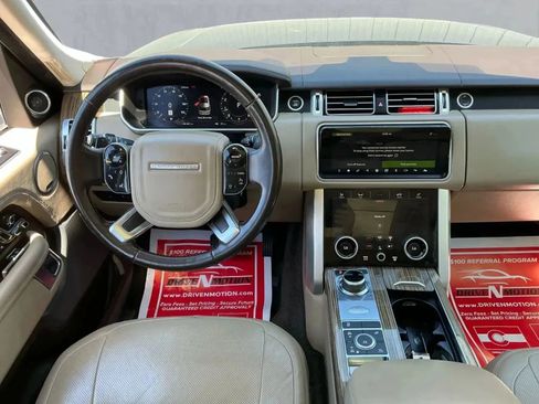 Used 2019 Land Rover Range Rover HSE image 16