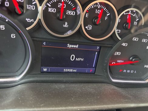 Used 2020 Chevrolet Silverado 1500 LT w/ Texas Edition image 11