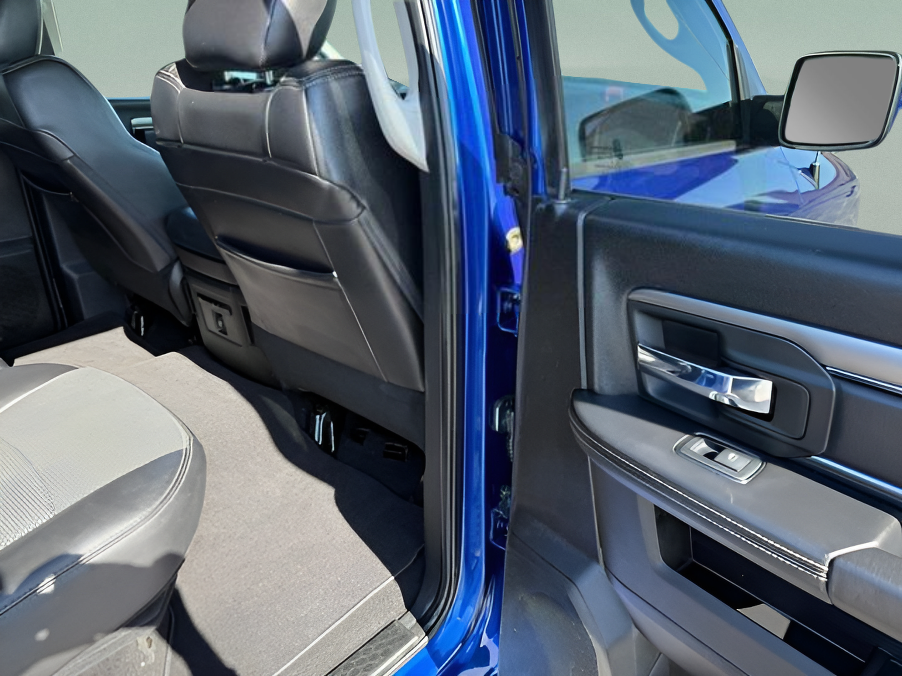 Used 2018 RAM 1500 Sport w/ Convenience Group AWD/4WD image 10