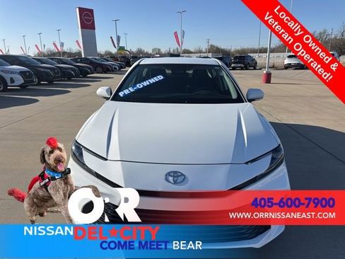 Used 2025 Toyota Camry LE image 8