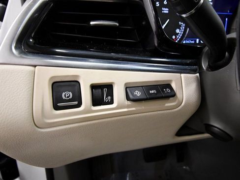 Used 2023 Cadillac XT6 Premium Luxury w/ Technology Package image 20