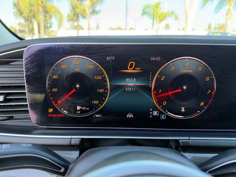 Used 2020 Mercedes-Benz GLE 350 4MATIC image 24