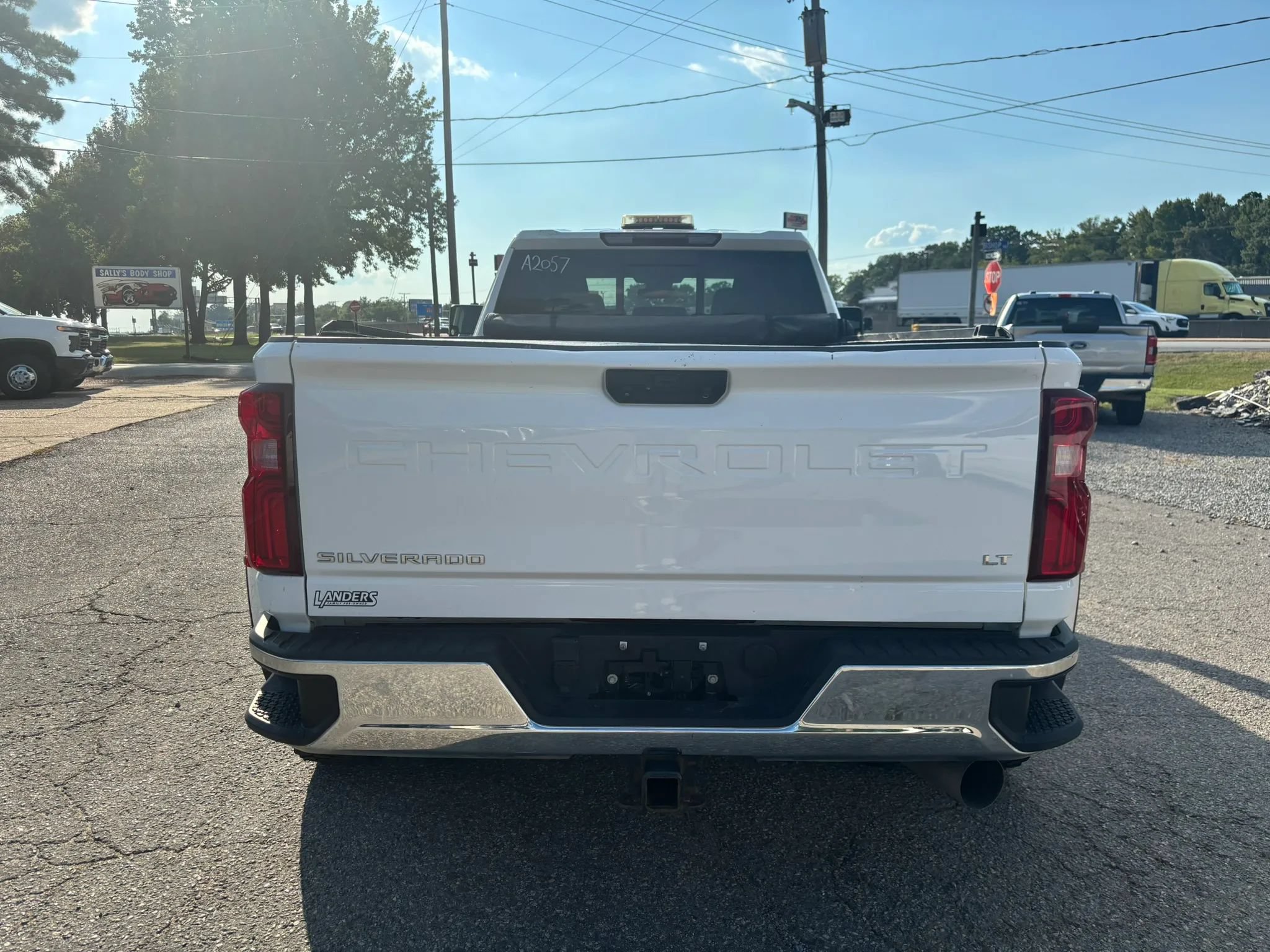Used 2024 Chevrolet Silverado 3500 LT w/ Convenience Package AWD/4WD image 4