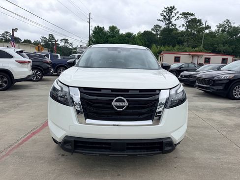 Used 2025 Nissan Pathfinder S FWD image 37