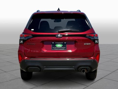 Used 2025 Subaru Forester Touring AWD/4WD image 5