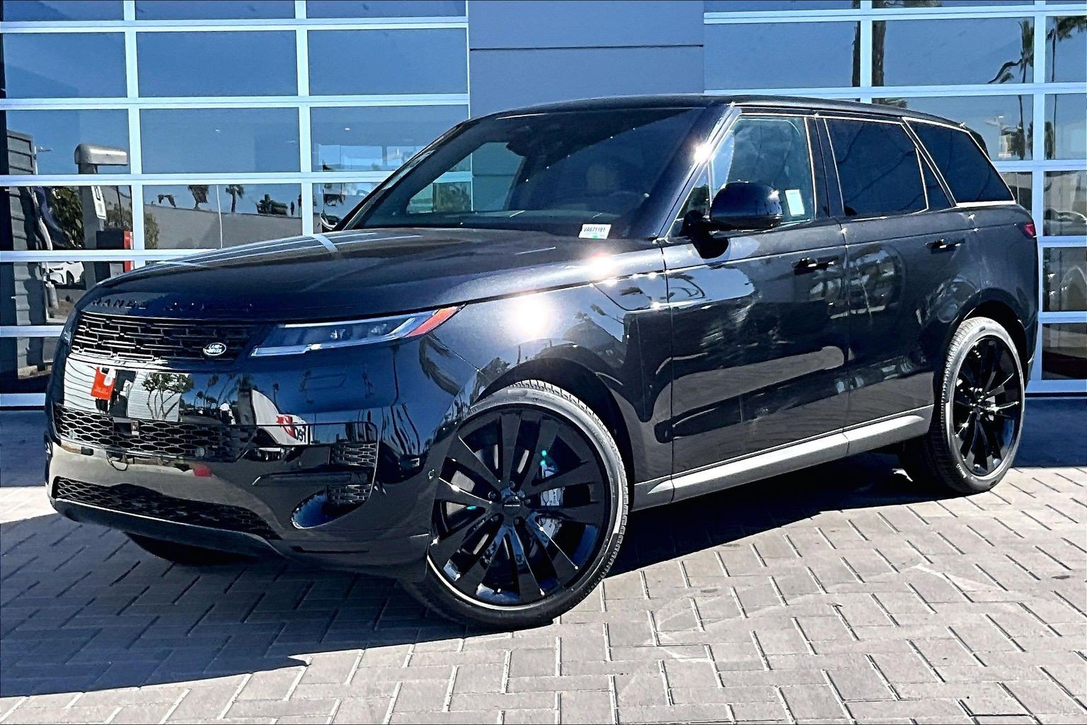 New 2027 Land Rover Range Rover Sport SE AWD/4WD image 1