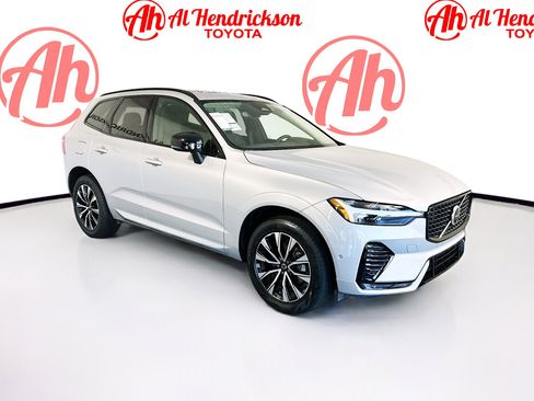 Used 2025 Volvo XC60 B5 Plus image 1