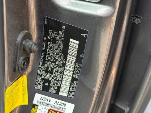 Used 2011 Toyota Sienna Limited w/ Premium Pkg FWD image 25