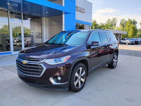 Used 2019 Chevrolet Traverse LT w/ LT Premium Package AWD/4WD image 13