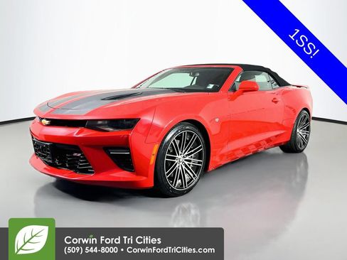 Used 2017 Chevrolet Camaro SS RWD image 5