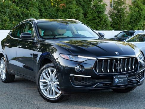Used 2022 Maserati Levante GT image 1