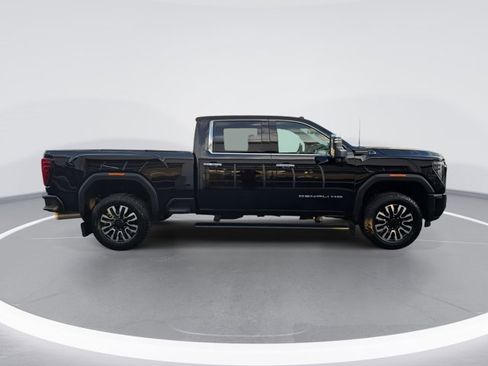 Used 2025 GMC Sierra 2500 Denali Ultimate w/ Max Trailering Package image 2