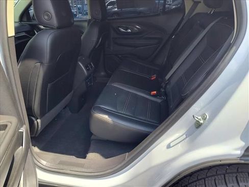 Used 2022 GMC Terrain Denali w/ Denali Premium Package AWD/4WD image 7