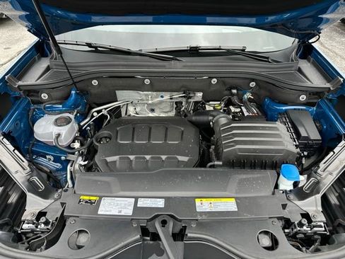 Used 2025 Volkswagen Atlas SEL image 12