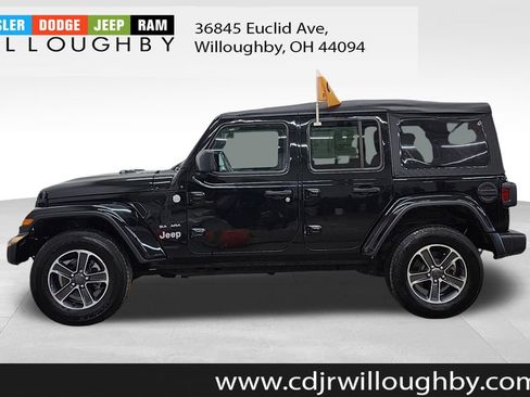 Certified 2023 Jeep Wrangler Sahara image 5