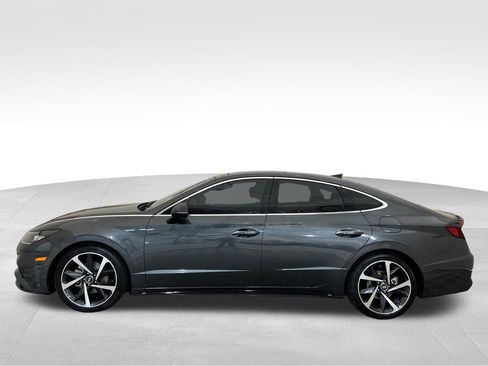 Used 2022 Hyundai Sonata SEL Plus w/ Preferred Accessory Package FWD image 2