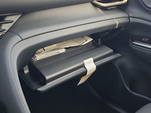 New 2025 Toyota Crown Signia image 31