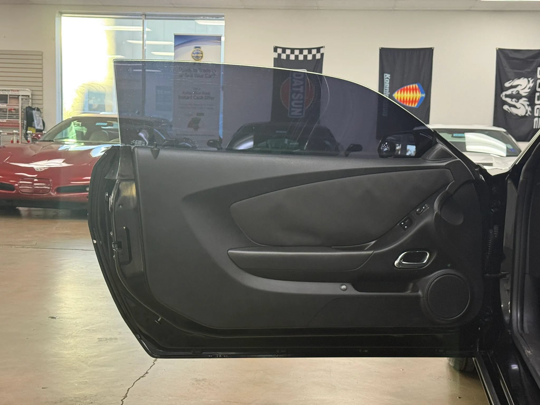 Used 2011 Chevrolet Camaro LT RWD image 15