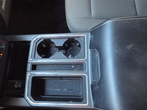 Used 2019 Ford F150 XLT image 30