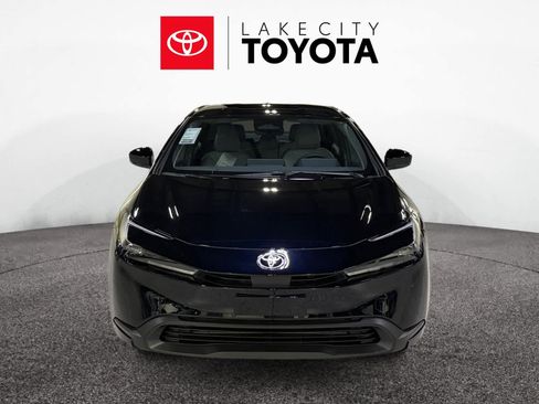 New 2026 Toyota Prius LE image 8