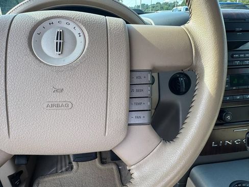 Used 2006 Lincoln Mark LT 4x4 image 22