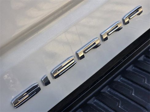 Used 2024 GMC Sierra 1500 Denali image 7