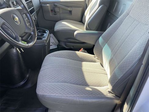 Used 2021 Chevrolet Express 2500 w/ Communications Package image 13