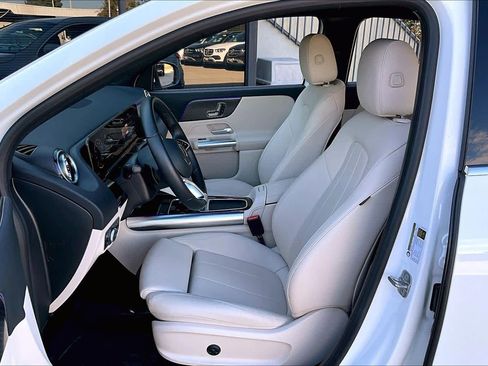 Used 2025 Mercedes-Benz GLA 250 image 7