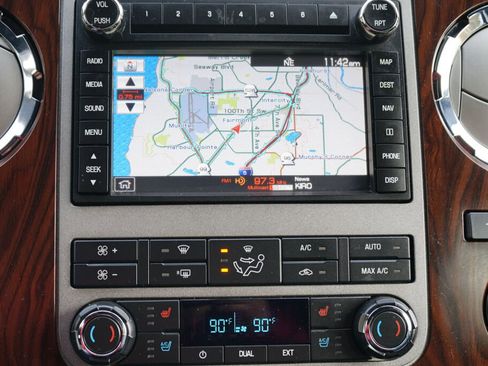 Used 2012 Ford F350 Lariat w/ Lariat Interior Pkg image 18