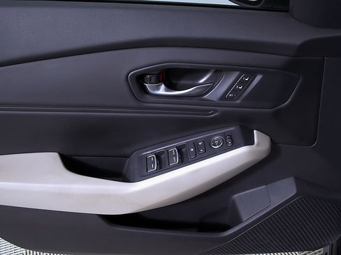 Used 2023 Honda Accord EX-L image 15