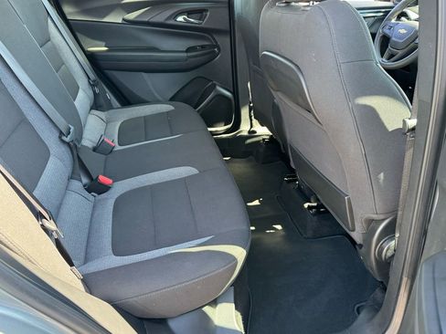 Used 2024 Chevrolet TrailBlazer LS image 17