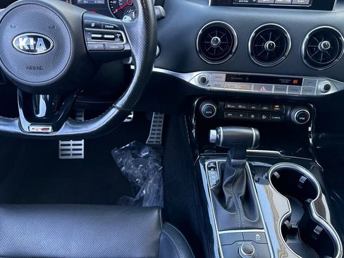 Used 2020 Kia Stinger GT-Line image 27